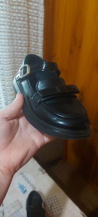 Туфлі для дівчинки