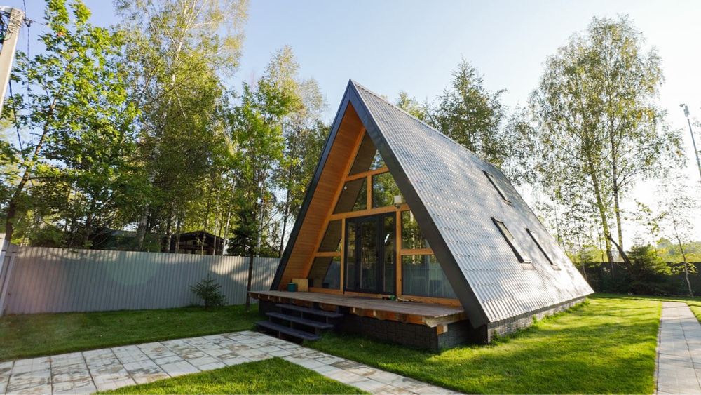 Дом 77 м2 A-frame рядом с озером.