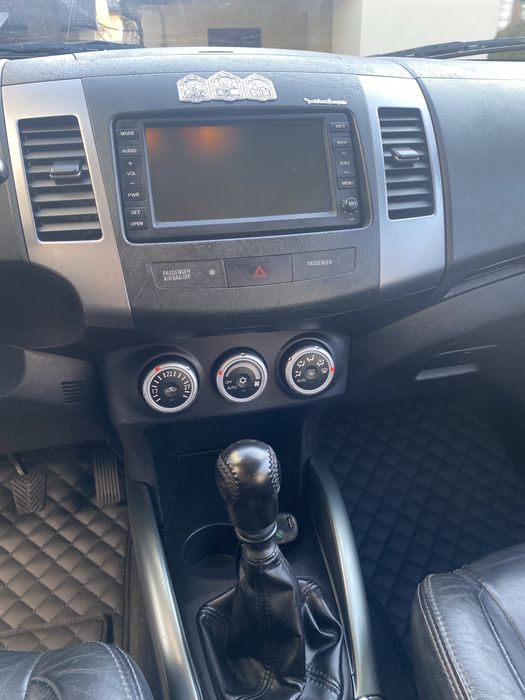 Продам сімейний автомобіль “ Citroën C-Crosser” 2008