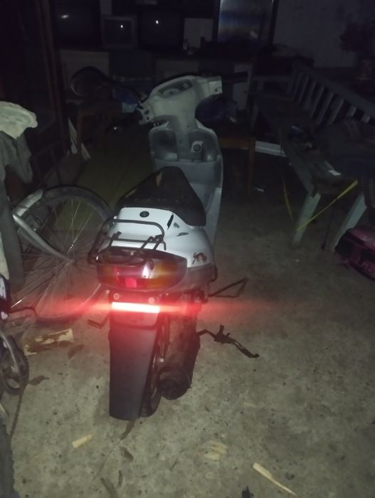 Продам скутер Suzuki adress 50