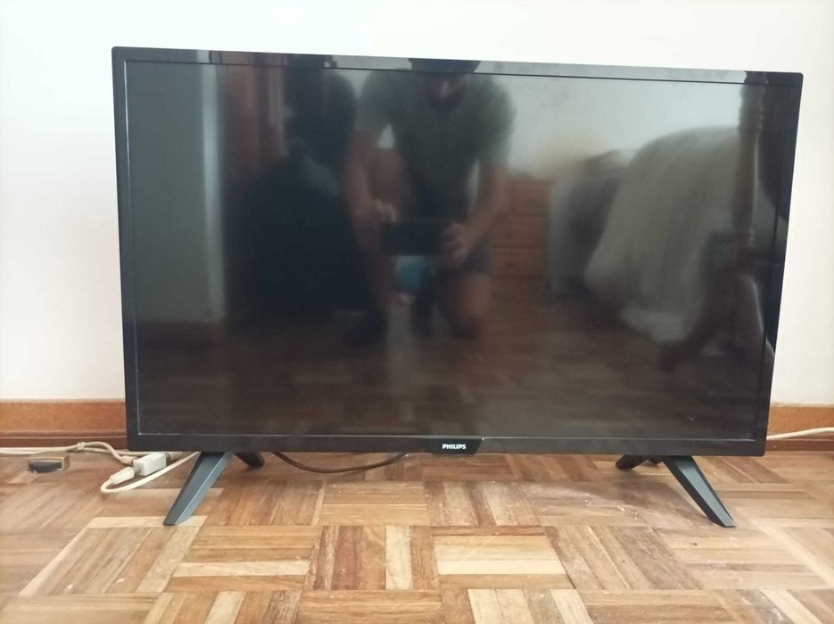 TV Philips 32" Modelo 32PHT4112/12