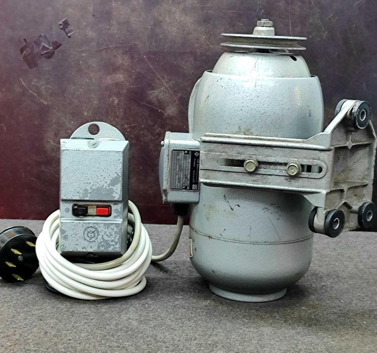 Двигатель электрический