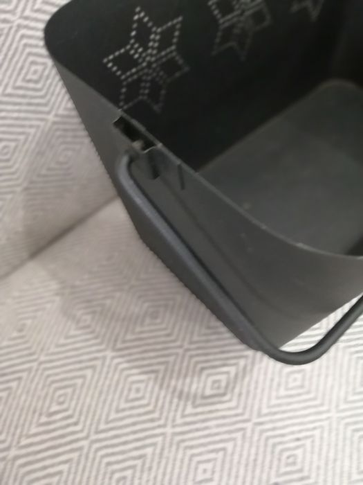 Cesto de lenha ou mantas