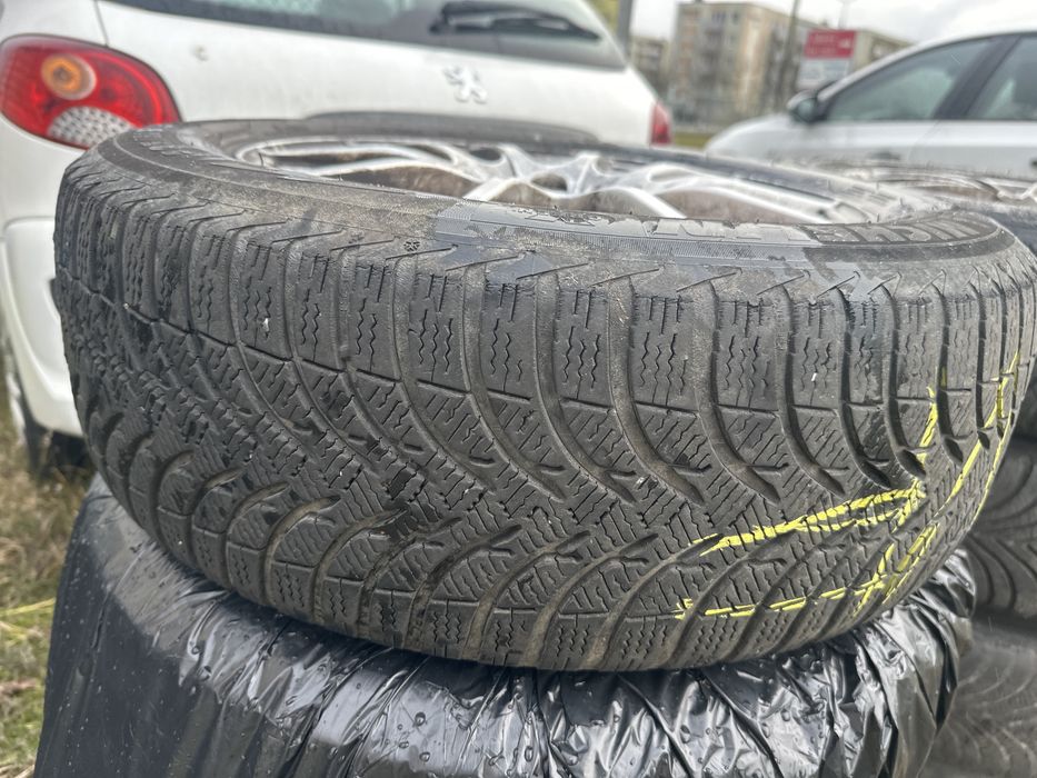 5x112 mercedes zimowe z ladnymi oponami  205/60 r16
