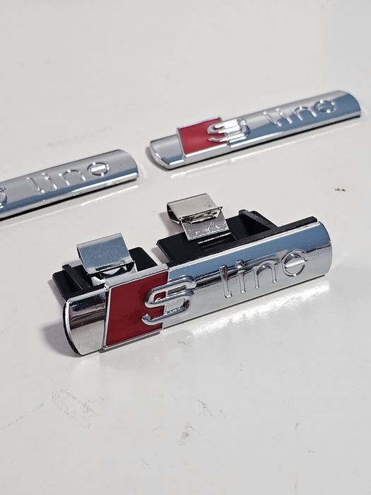 Kit 3 Emblemas S-Line para Audi