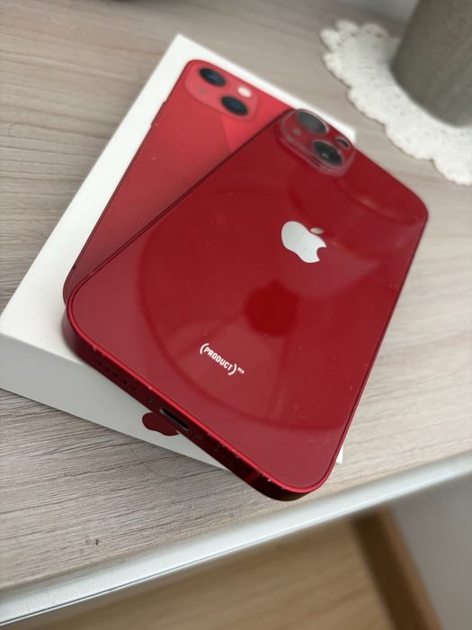 Iphone 13 Red color