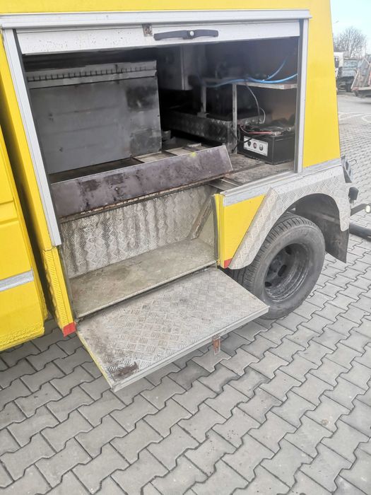 4x4 + blokady mostów holownik mercedes sprinter laweta pomoc drogowa
