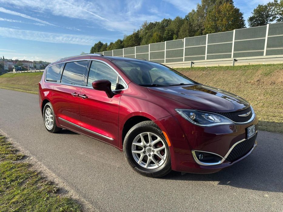 Chrysler Pacifica Chrysler Pacifica 2020 23%  VAT śliczna touring L