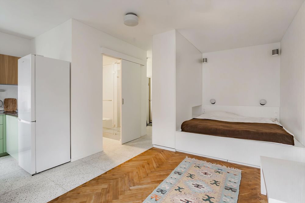 Здам квартиру студію на Печерську  ( Кловська )