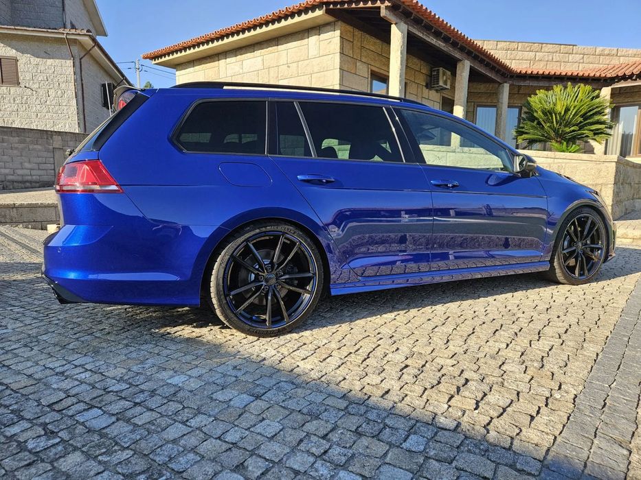 VW Golf Variant R 4Motion BlueMotion DSG