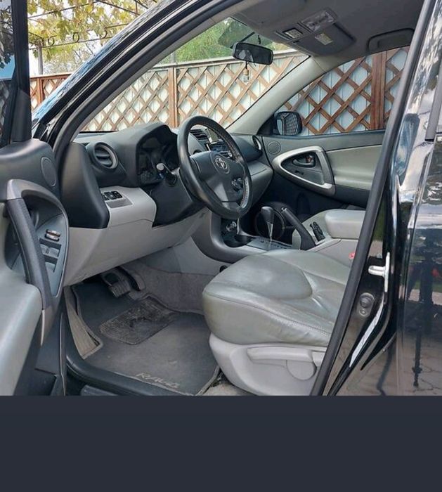 Продам toyota rav4.    Long