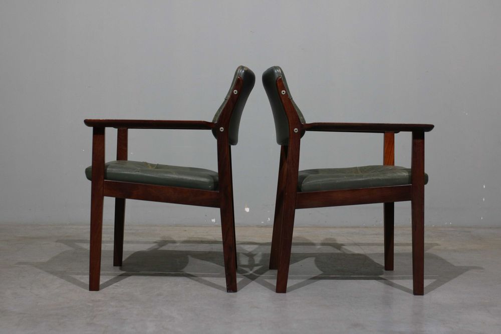 Par de cadeirões Arne Vodder em pau santo | Danish Design