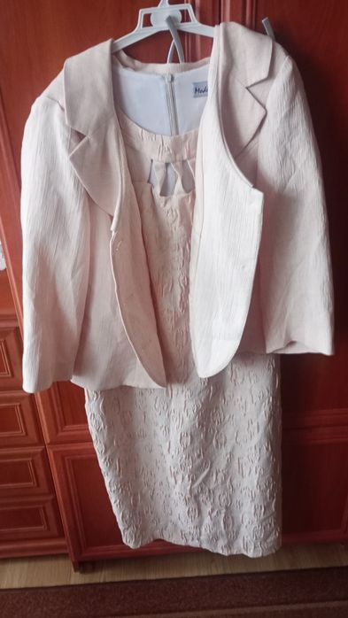 Garsonka, sukienka z żakietem 48/4xl