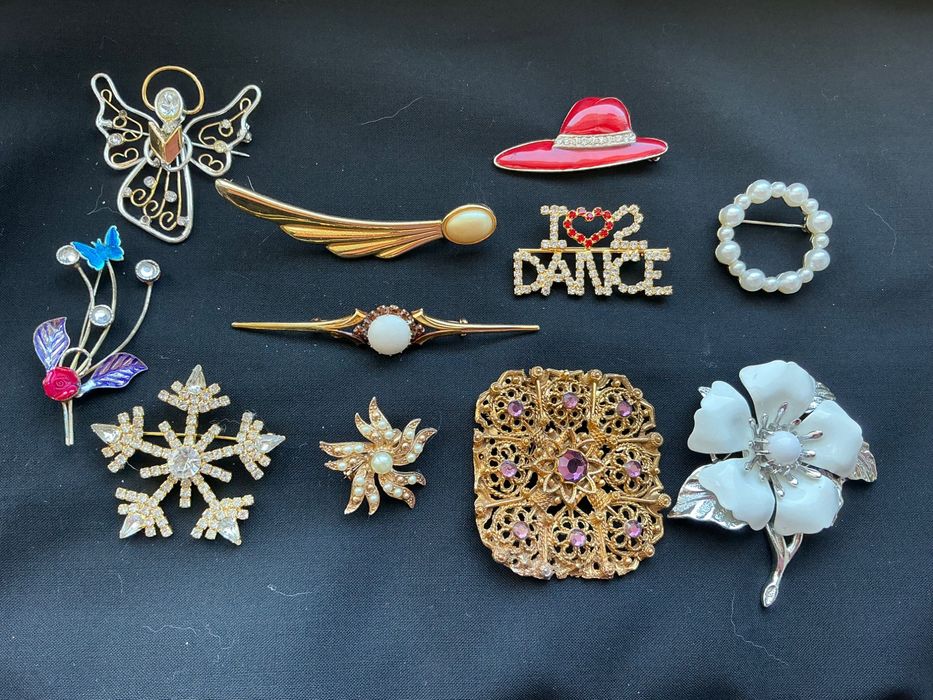 Брошки вінтажні і сучасні