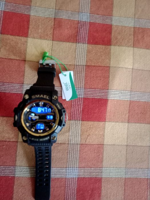 Электронные часы .