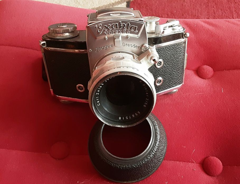 Aparat fotograficzny Exacta Varex II a