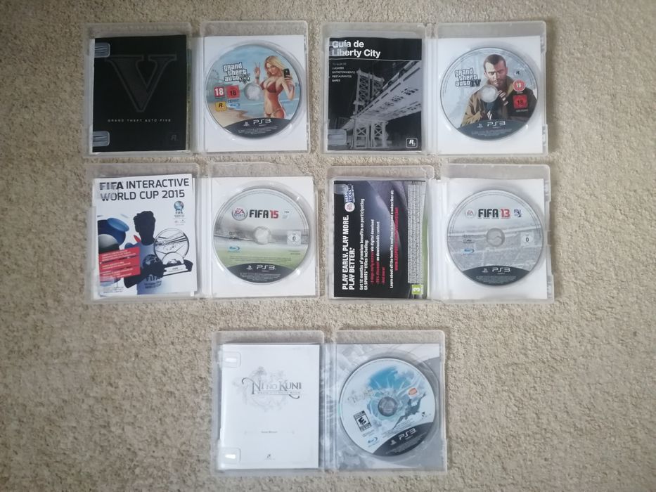 Ps3 Super slim (12Gb + 500Gb)