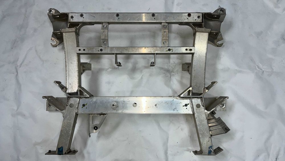 Підрамник передньої підвіски Tesla MS 6006417-00-E