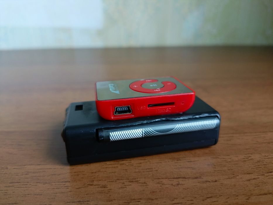 Продам портативну колонку