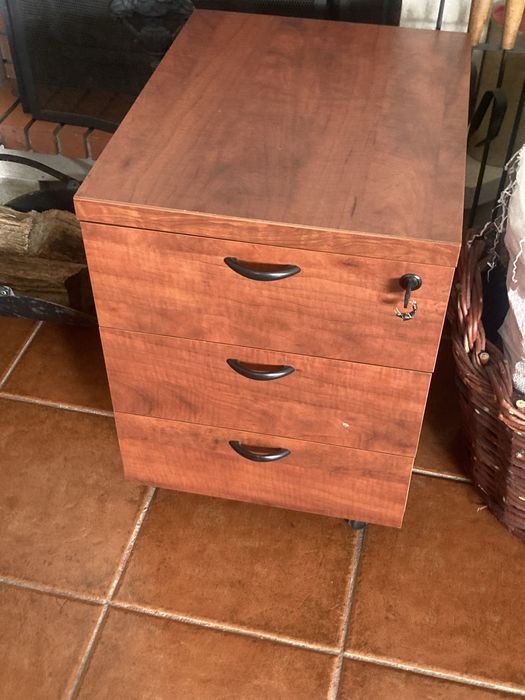 Móvel de escritório para apoio