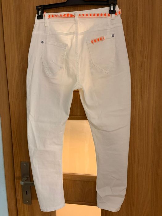 Spodnie jeans Wiya S nowe
