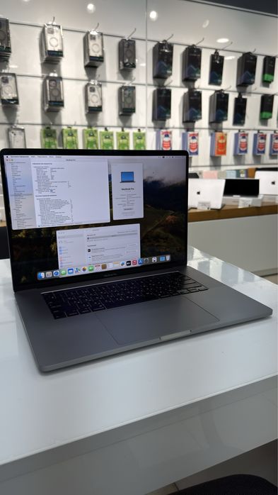 MacBook Pro 16 intel i7 16/512gb Space Gray
