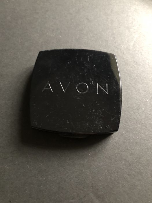 840. J.nowe. Cienie do oczu Avon. Electric Purple