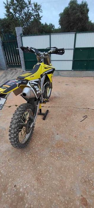 suzuki rmz 450 matriculada