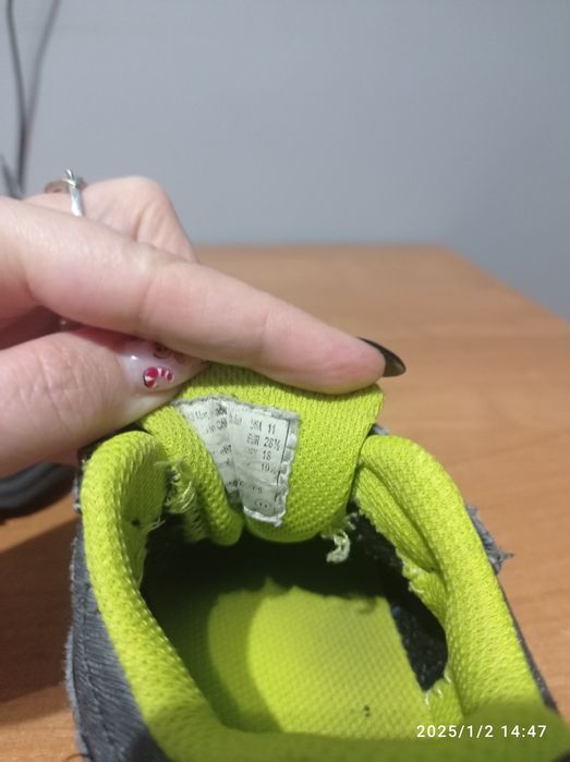 Buty sportowe 28,5 na rzep 29 wkładka 18,5cm