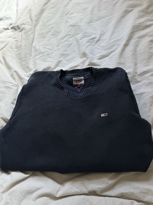granatowy sweter tommy hilfiger