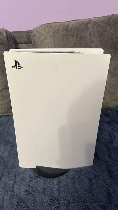 Продається Playstation 5 з дисководом