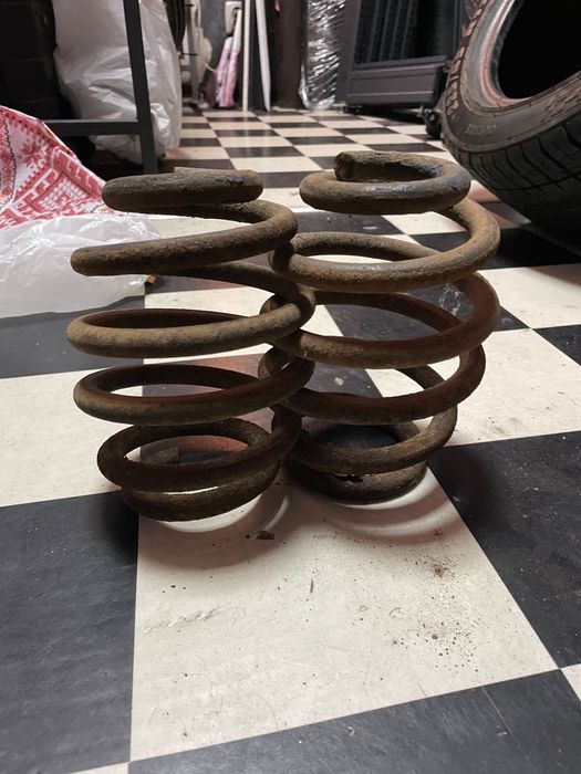 Пружини для заниження е30 е36 е46