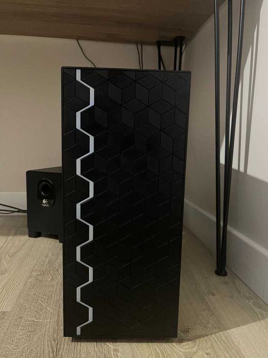 Komputer AMD Ryzen 5 1600 AF / 16 GB RAM / SSD 512 GB / GT 1030 / ARGB