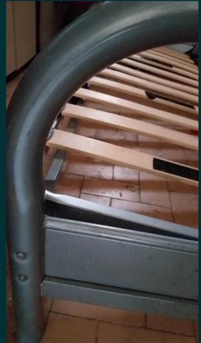 O Sofa cama com 2,00 larg.x 0,90 profundidade ,
