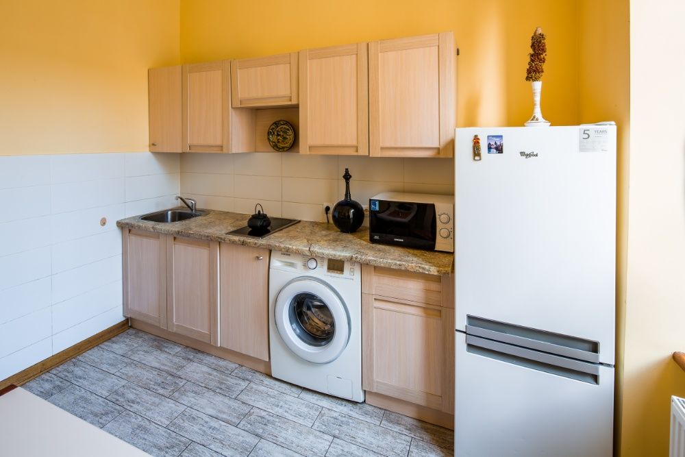 Оренда квартири подобово Львів Romari Ставропігійська 11