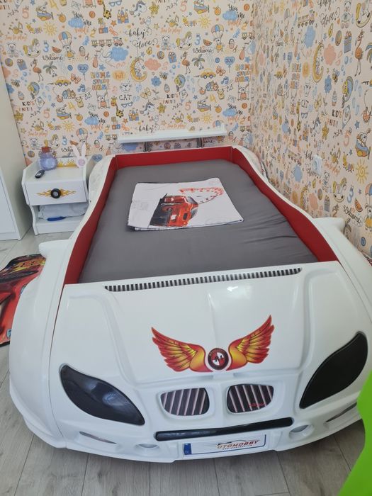 Продам дитячу спальню в хорошому стані.