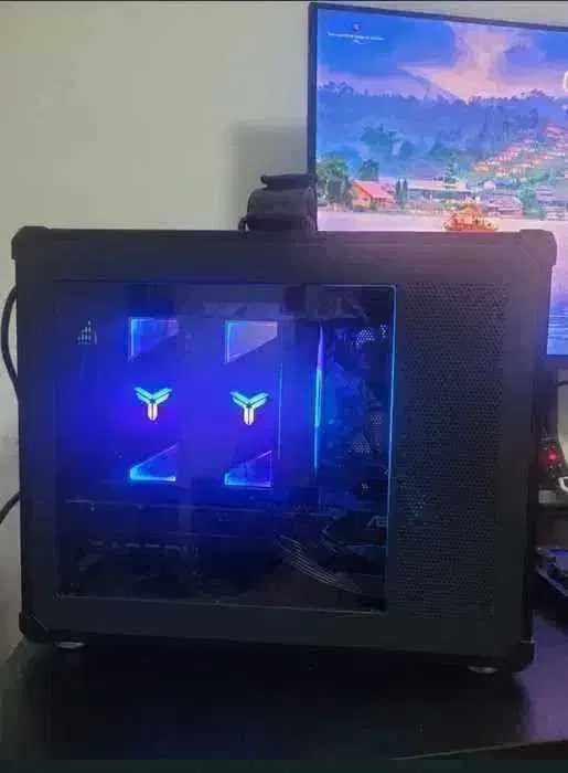 mini pc gaming - intel ultra 5 245KF - RTX 5070 - 32GB - 2TB