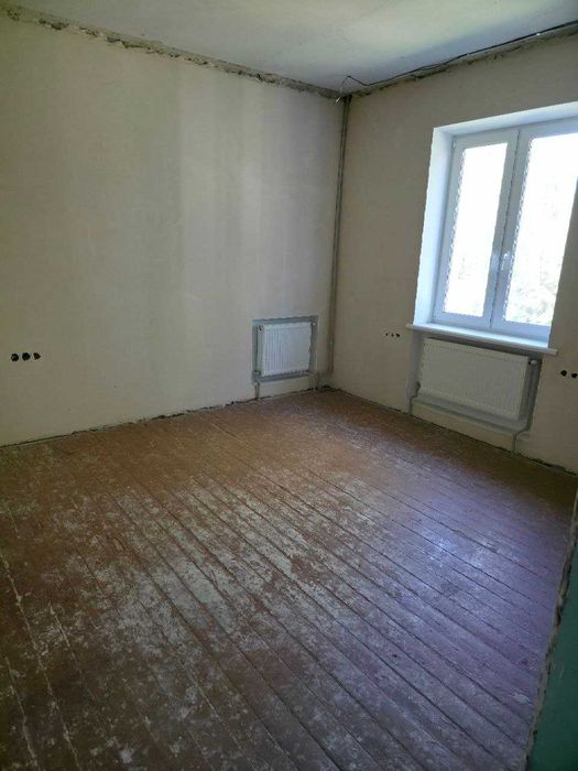 Продам 3 ком. кв-ру в п. Эсхар
