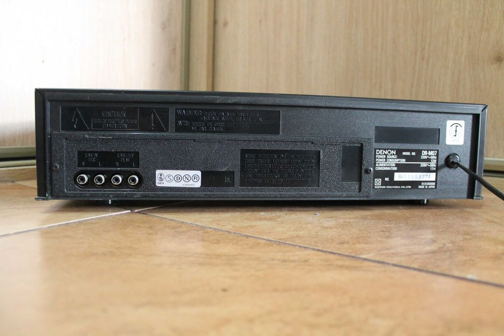Magnetofon kasetowy Denon DR-M07 Deck