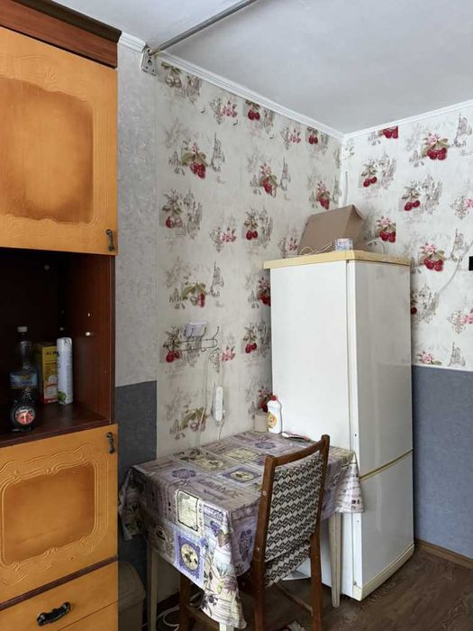 Затишна та світла кімната на Алмазному – 2/5 поверх! Краща ціна!