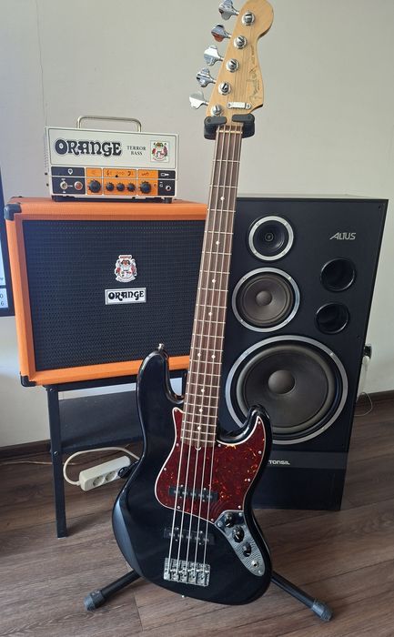 Fender Jazz Bass V