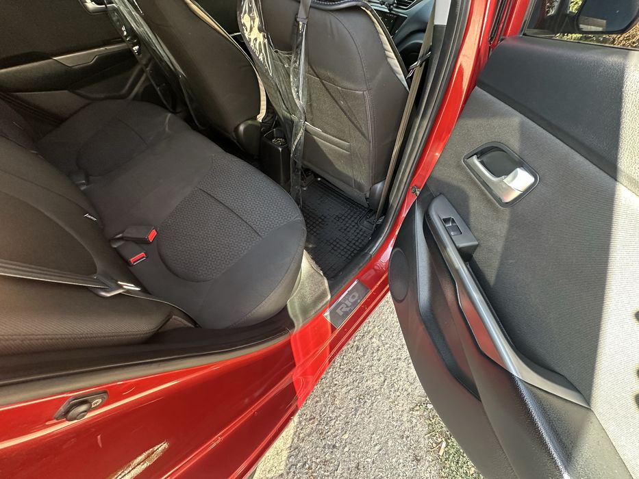 Kia rio 2012 автомат 7799$