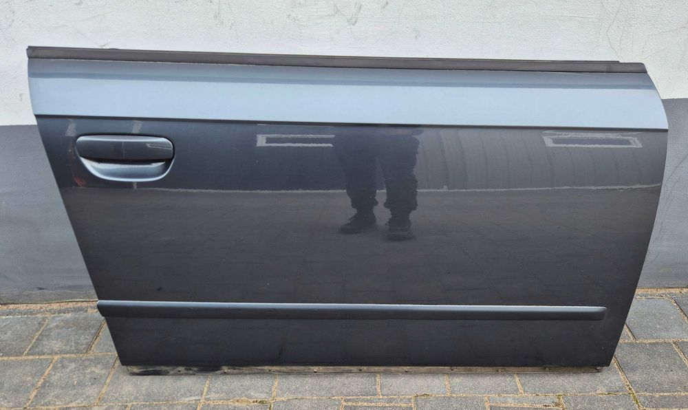 Drzwi prawe przód przednie Audi A4 B7 LZ7Z
