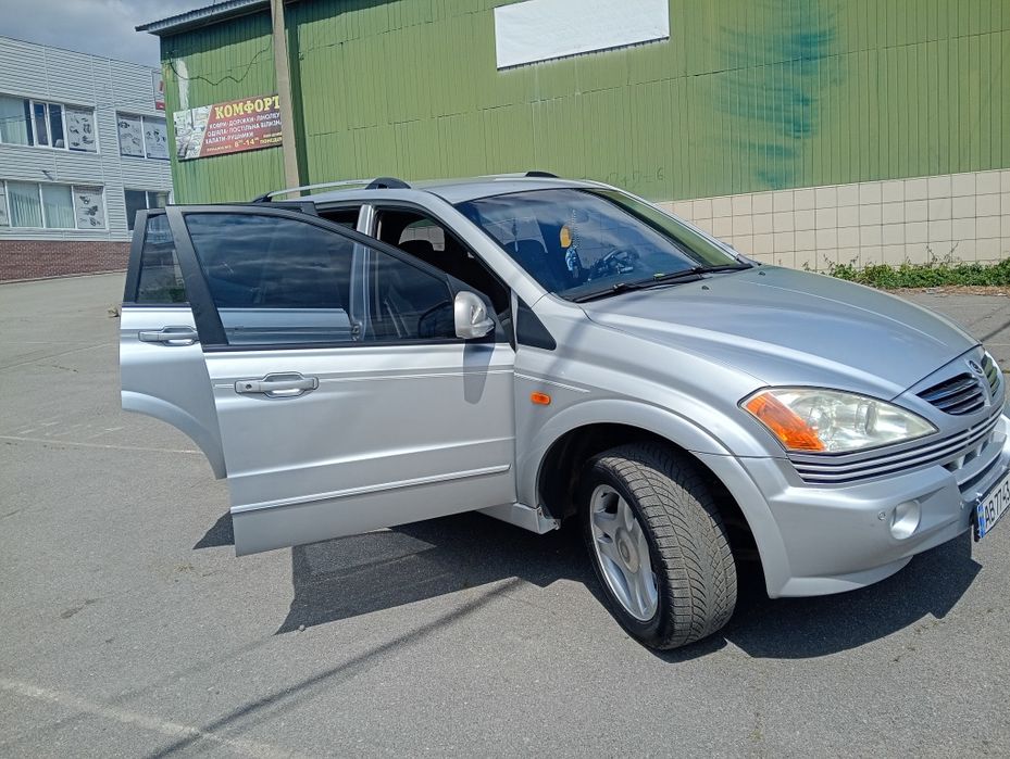 Ssang Yong  Cyron