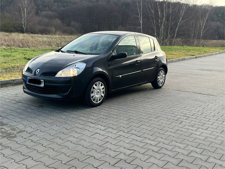 Renault Clio 1.2 klimatyzacja,2 właścicieli,ładne ,2 komplety kół