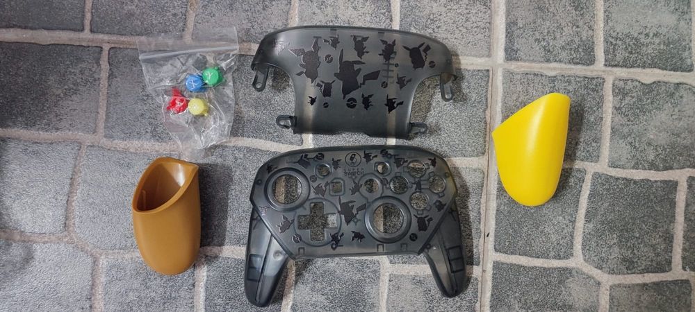 Kit Capa Comando Pokémon Nintendo Switch Pro