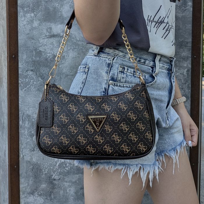Жіноча сумка Guess / Кросбоді екошкіра /  базова сумочка гес