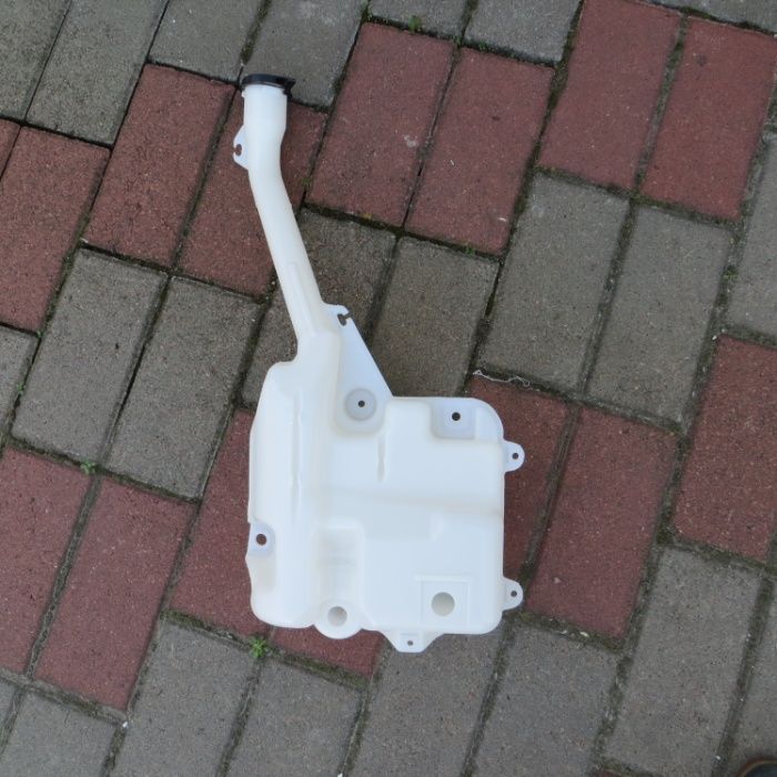 Бачок омывателя Ford Explorer 2016 - 2019 FB5Z17618C