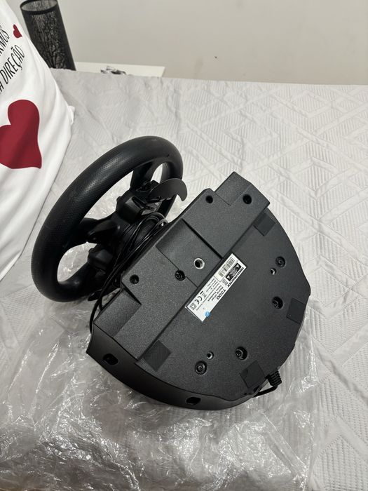 Volante thrustmaster t300 rs