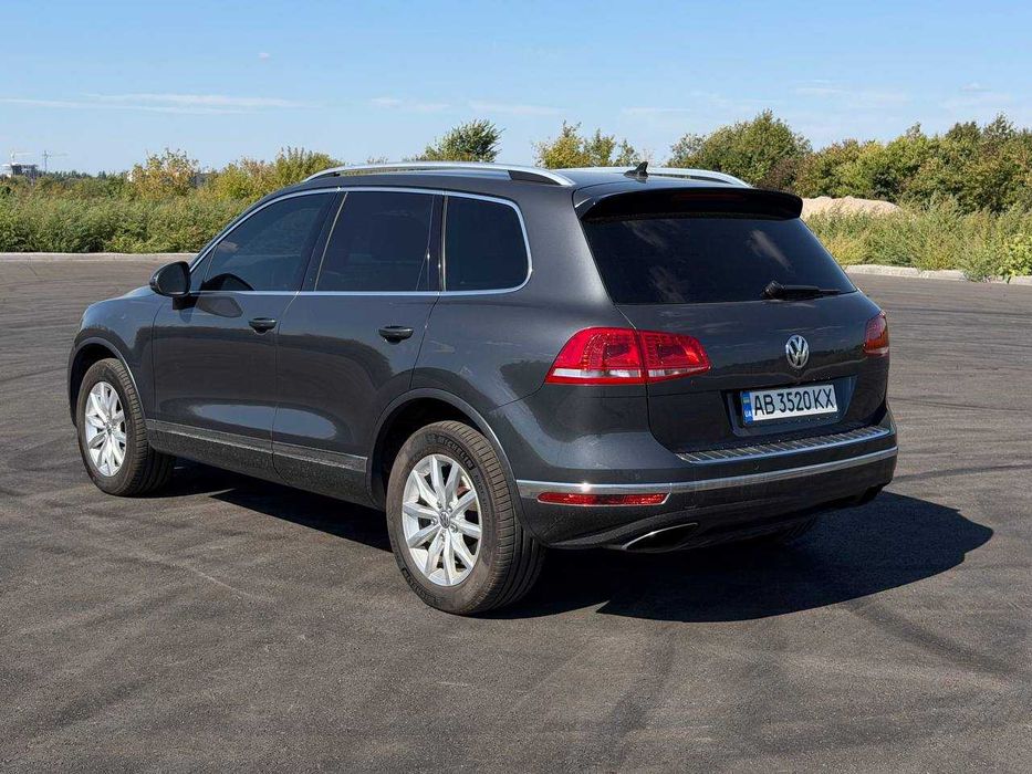 Продам Volkswagen Touareg 2015 року. V6 3.0 TDI, 193 кВт / 262 к.с.,  автомат, повний привід та пневмопідвіска.